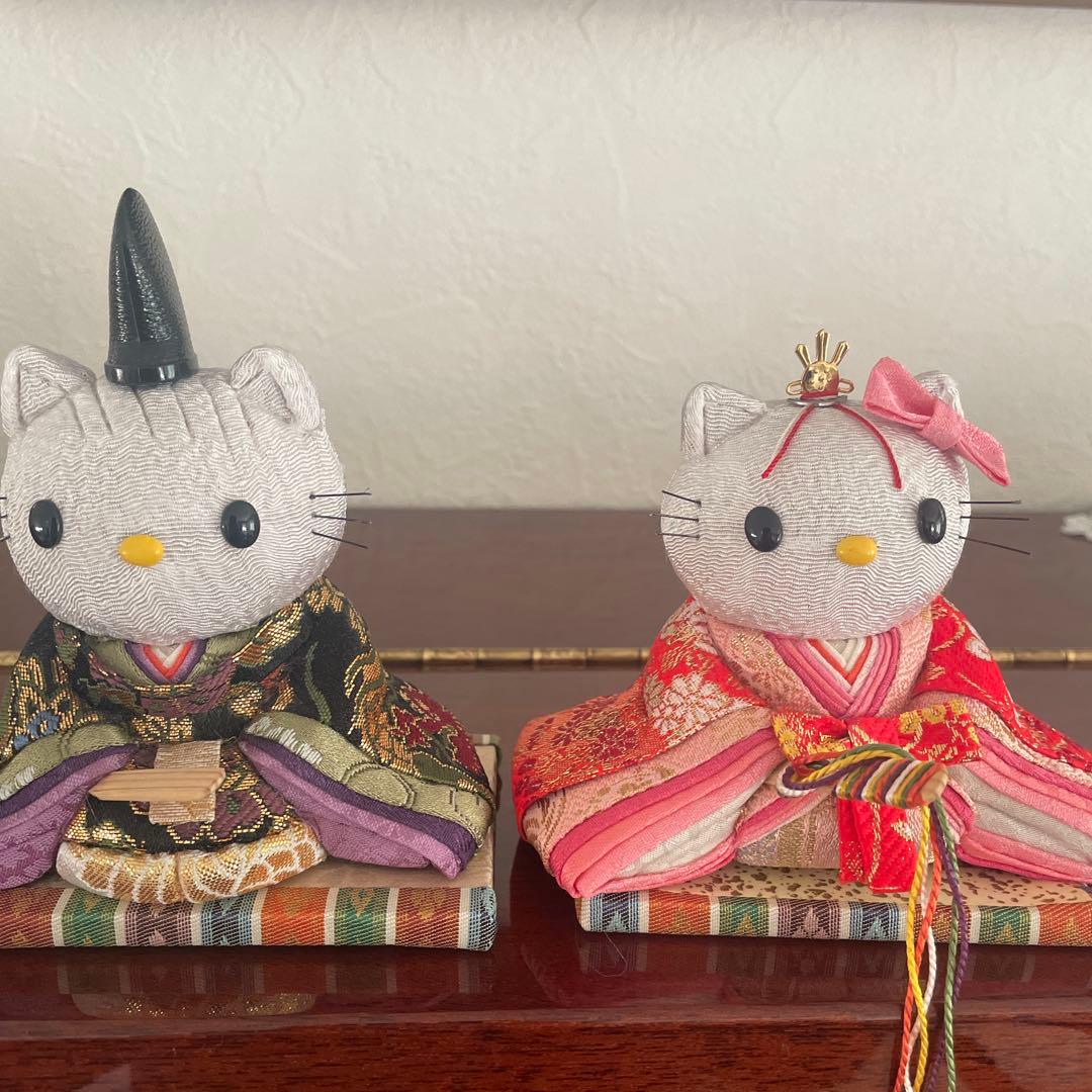 ハローキティ 和風飾り　木目込み雛人形