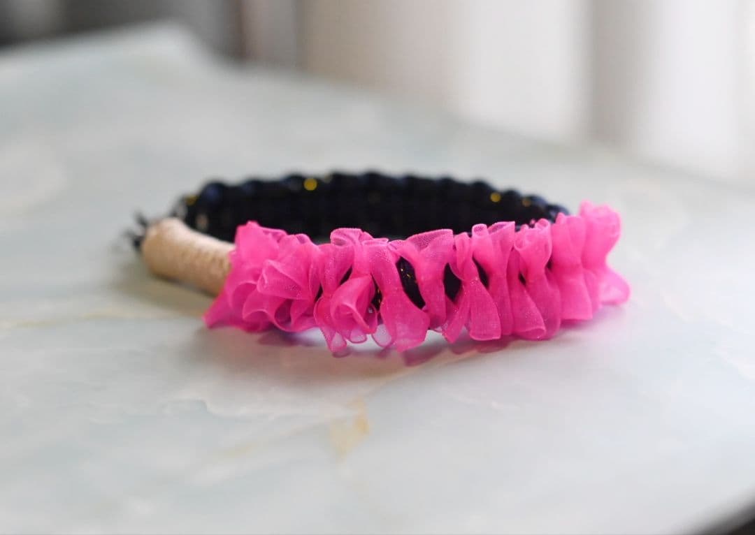 【オーダー見本】パラコード　スマホハンドストラップ　フリル　推し活　アイドル