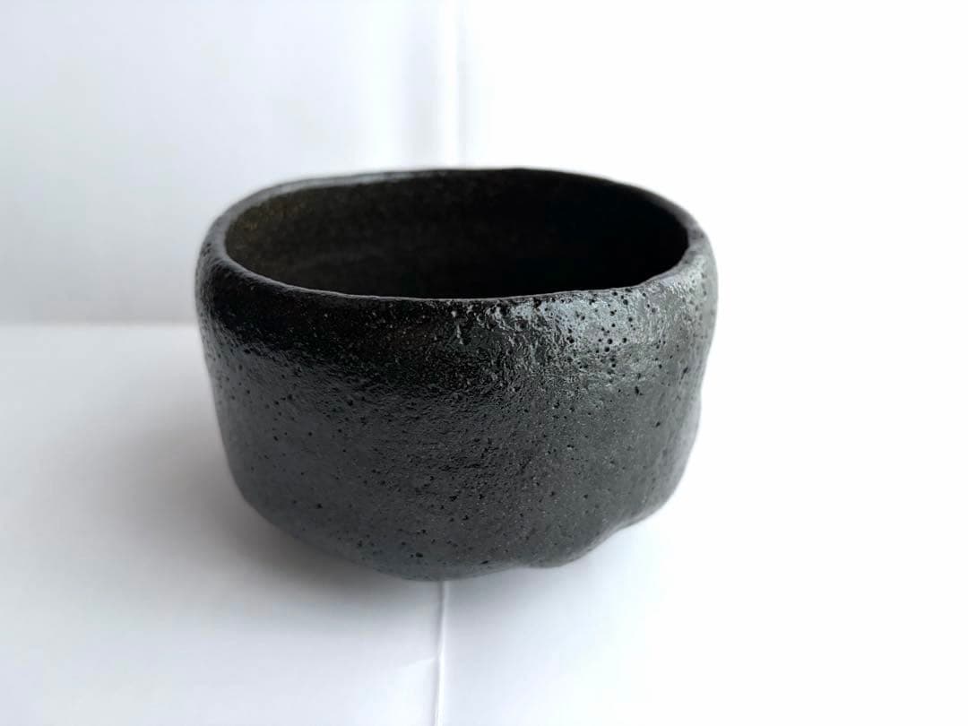 黒楽茶碗　長次郎写　かせ釉 　昭楽造