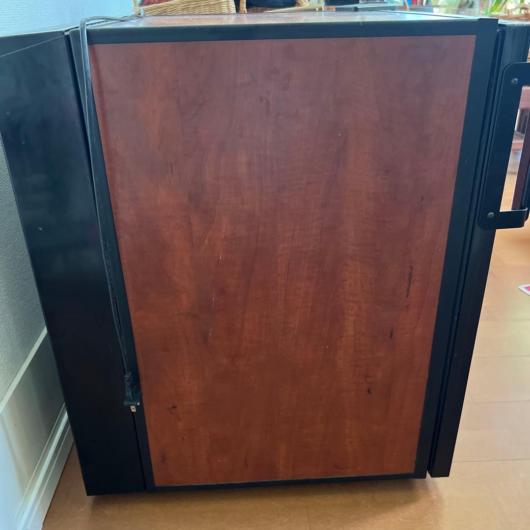 Dometic ワインセラー 木目調 縦型