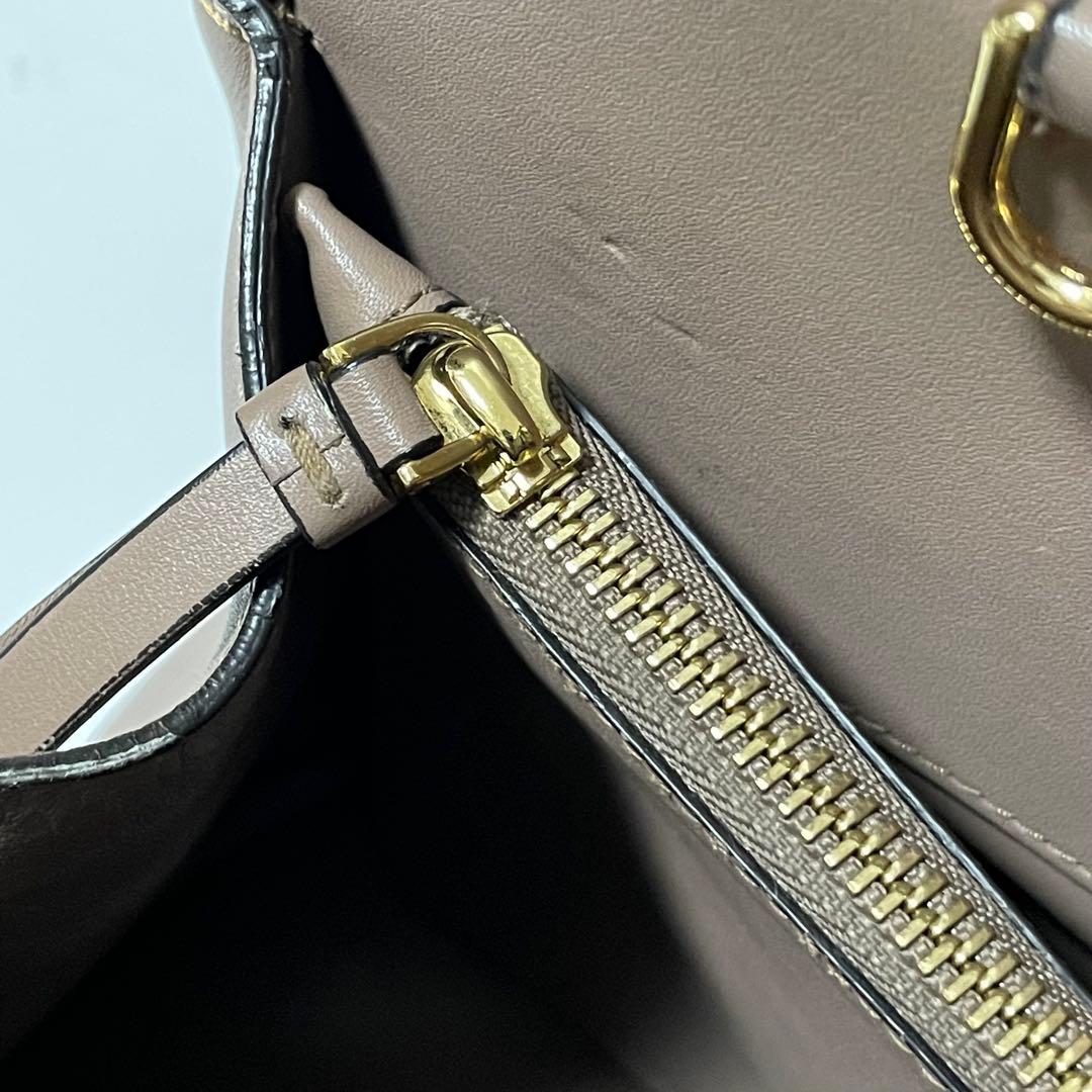 ✨極美品✨　Salvatore Ferragamo スタジオ　ハンドバッグ