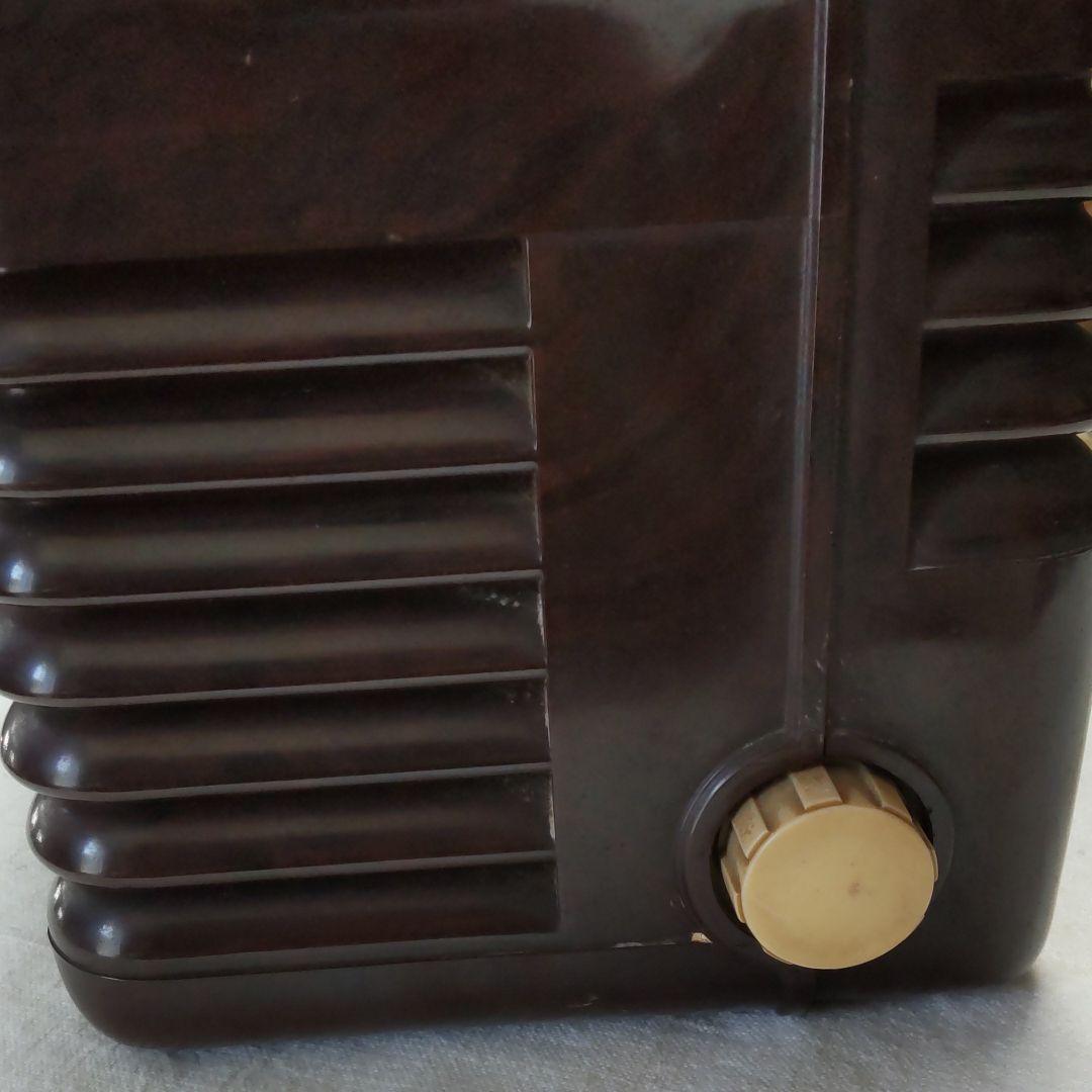 1950イギリス、ブッシュ真空管ラジオ。