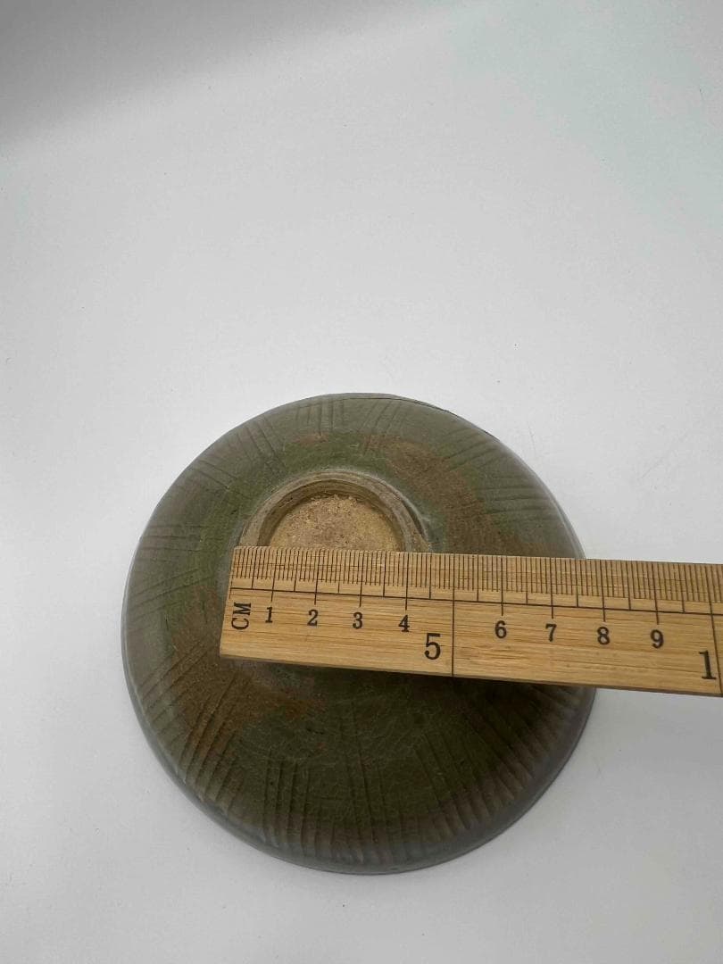 宋時代　青磁　越州窯刻花文碗　茶鉢　越窯 唐物　古賞物　時代物（F117）