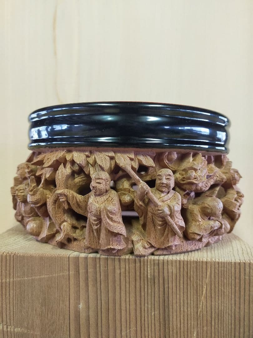 欅香炉台 一刀彫５寸 １６羅漢