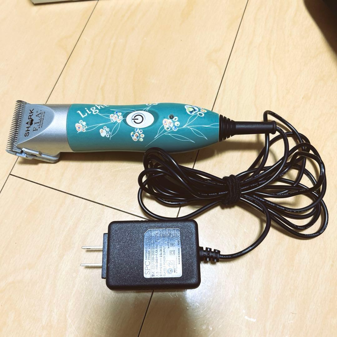 Ｆ.Ｉ.Ａ.　シャークライト（1mm刃付）　【ペット用バリカン】