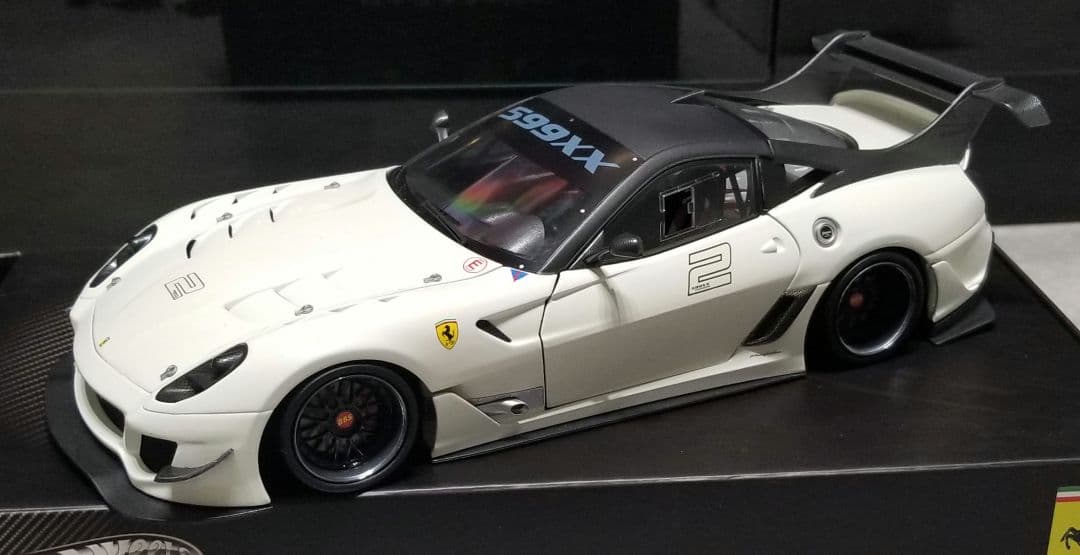 【レア美品】1/18 マテル エリート フェラーリ 599XX EVO