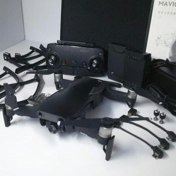 ドローン DJI MAVIC AIR (黒）ケース付きセット