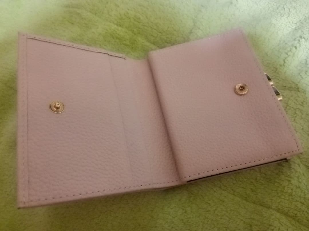 【ほぼ未使用】皇居お財布　がま口　ピンク