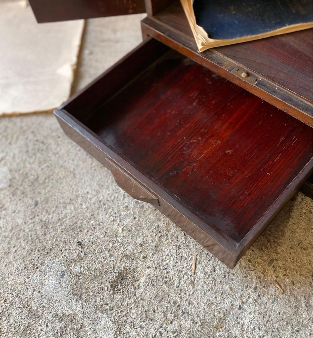 ビンテージ  小ぶりのキャビネット