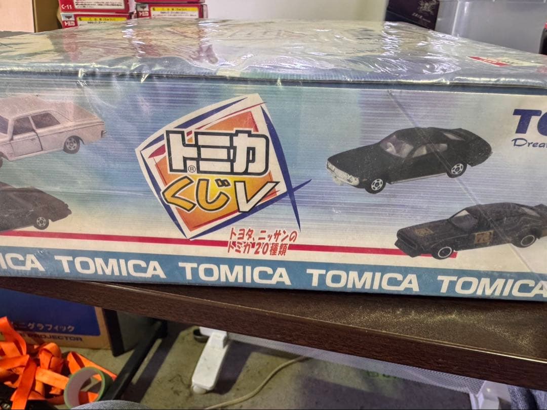 s1677 未開封　トミカ トミカくじV 20個入り