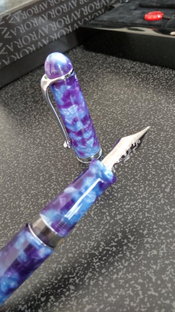 アウロラ 高級万年筆 バイアディナポリ 中字 M 世界限定888本 高級筆記具