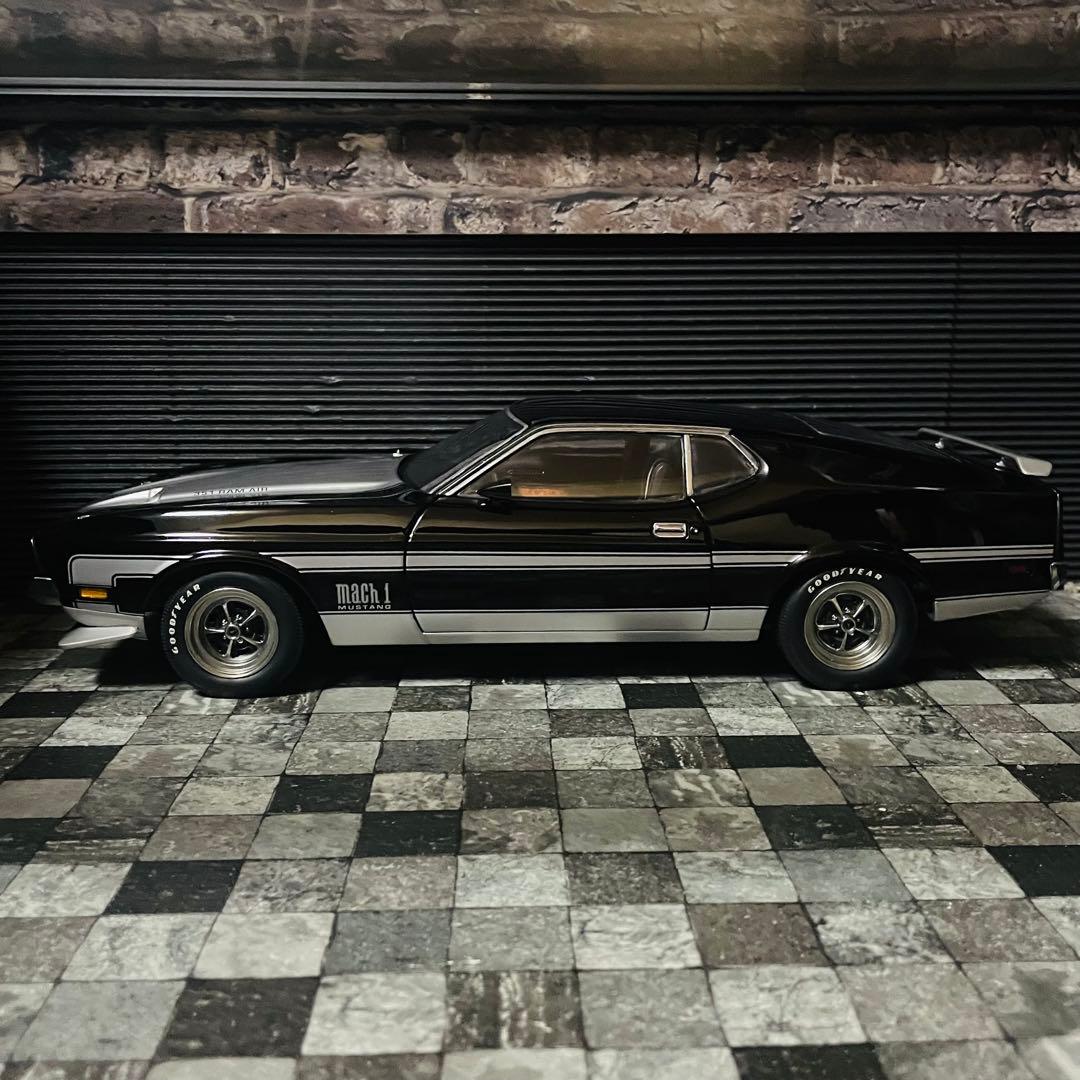 1/18 AUTOart フォード マスタング マッハ1 1971