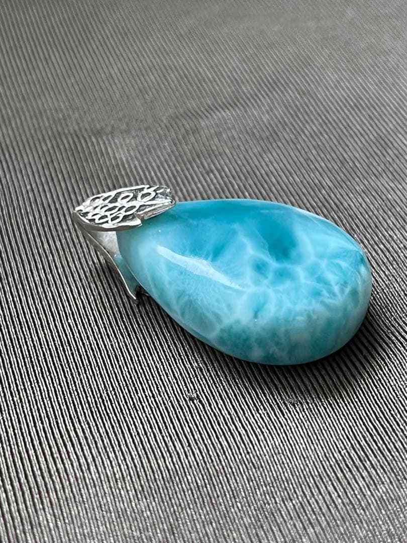 天然石☆高品質！ラリマーしずく型ペンダントトップ☆リーフバチカン&ブルーが美しい