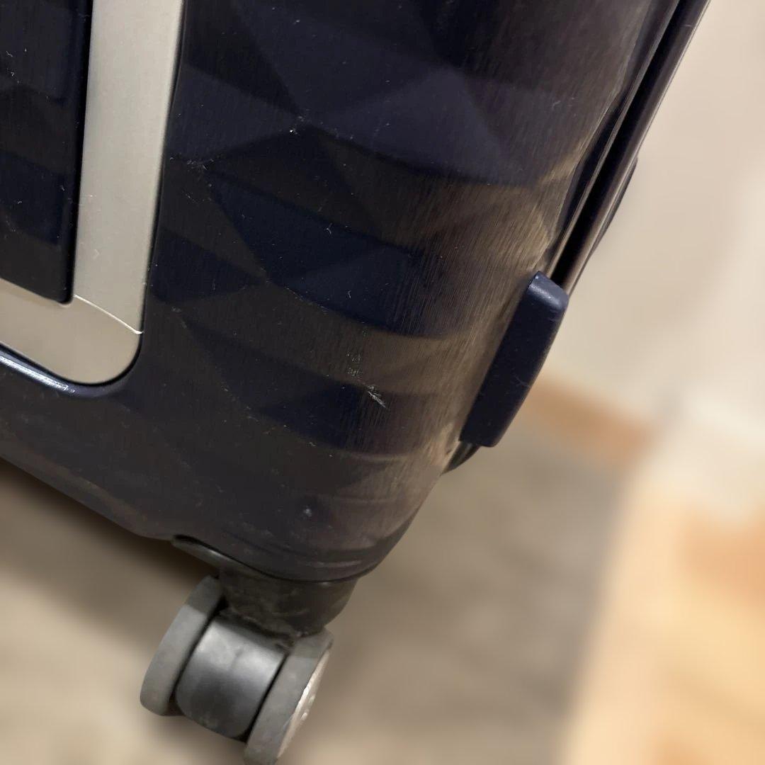 Samsonite ネイビー キャリーケース　ポリゴン　スピナー55