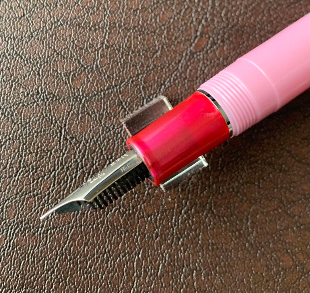 セーラー万年筆 ハローキティ スウィートベリー 細字