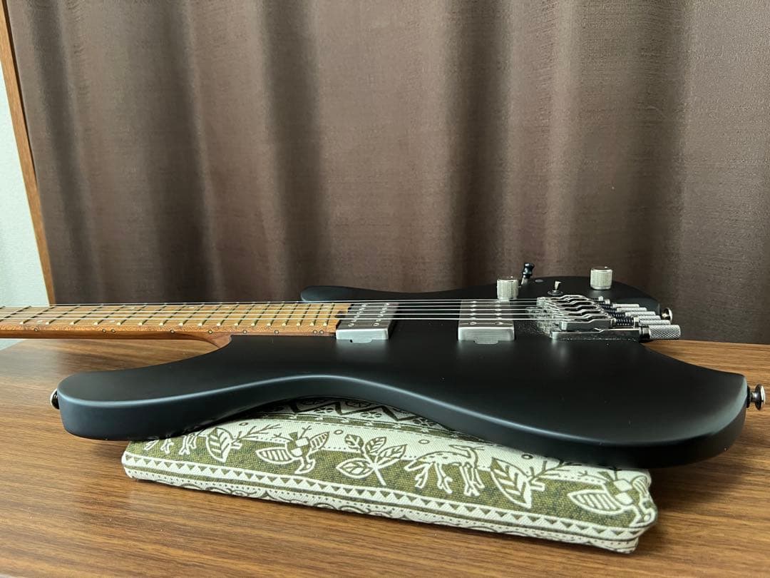 Ibanez QX52 BKF ヘッドレスギター