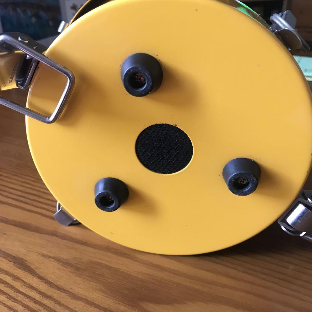 佐々木電機製作所　現PATLITEの電池式　ブザー付き回転灯です。