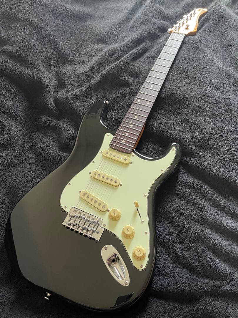 mushroom guitars マッシュルーム ストラトキャスター