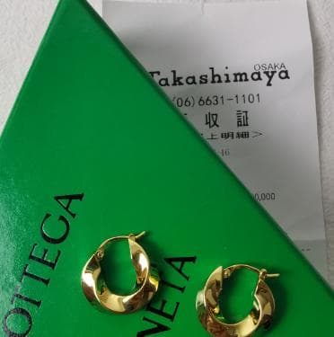 BOTTEGA VENETA ツイスト ピアス 極美品