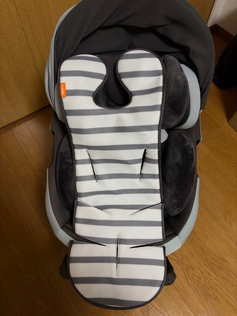 最上位モデルCombi THES ISOFIXエッグショックZB690 ザエス