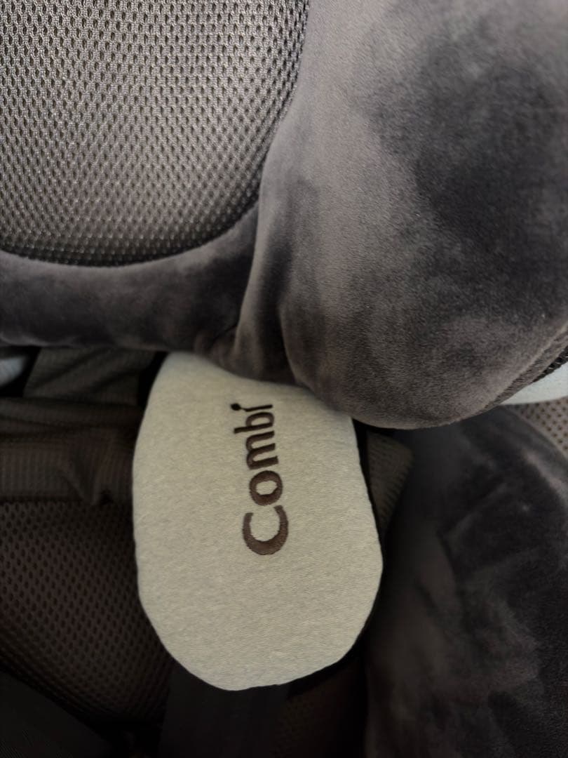 最上位モデルCombi THES ISOFIXエッグショックZB690 ザエス