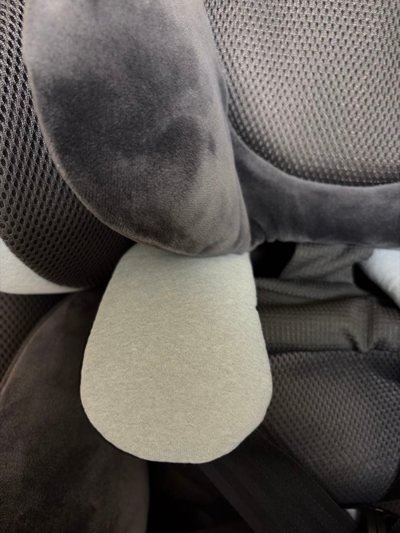 最上位モデルCombi THES ISOFIXエッグショックZB690 ザエス