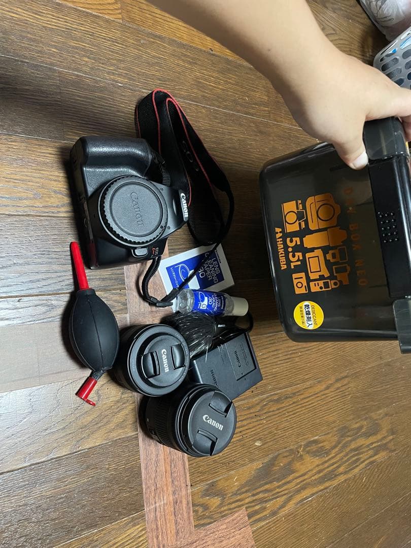 美品Canon EOS Kiss X10 デジタル一眼レフカメラ