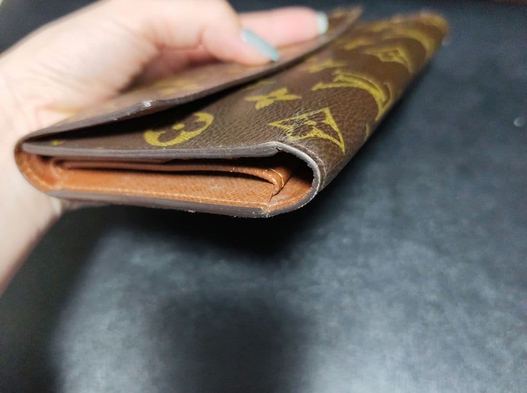 LOUISVUITTON ルイヴィトン ポルトフォイユ インターナショナル