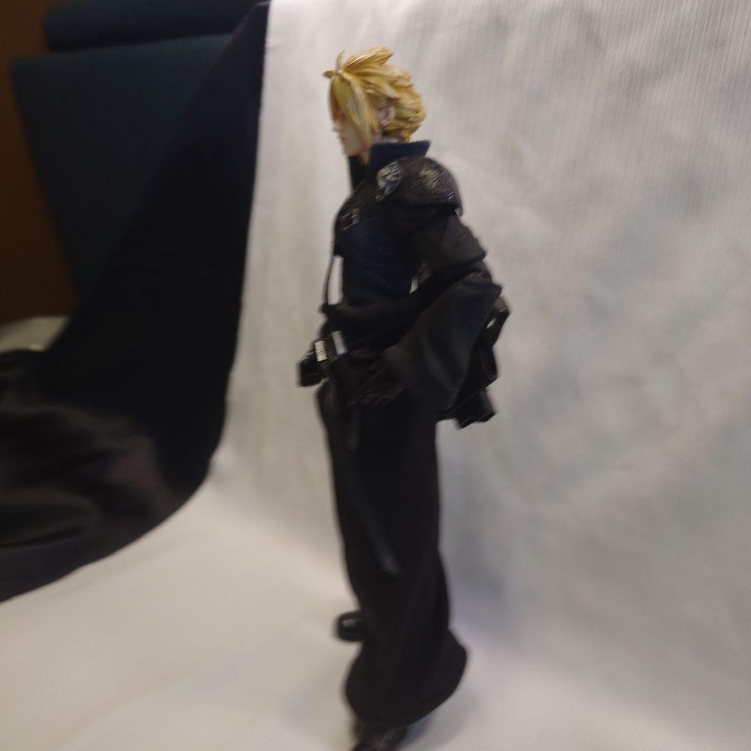 FINAL FANTASY VII CLOUD STRIFE フィギュア