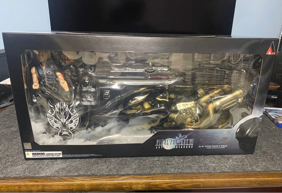 プレイアーツ改 クラウド・ストライフ&フェンリル