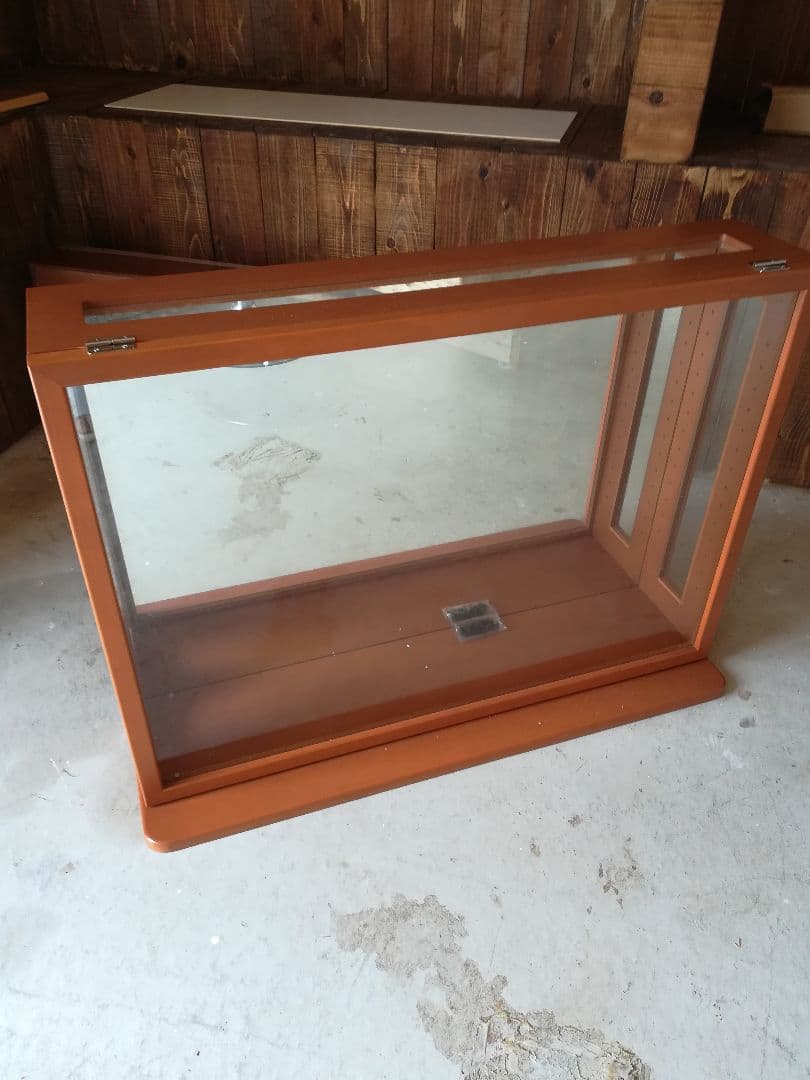 コ*リ様 大きめ木製枠ケース　ショーケース店舗什器　送料込み