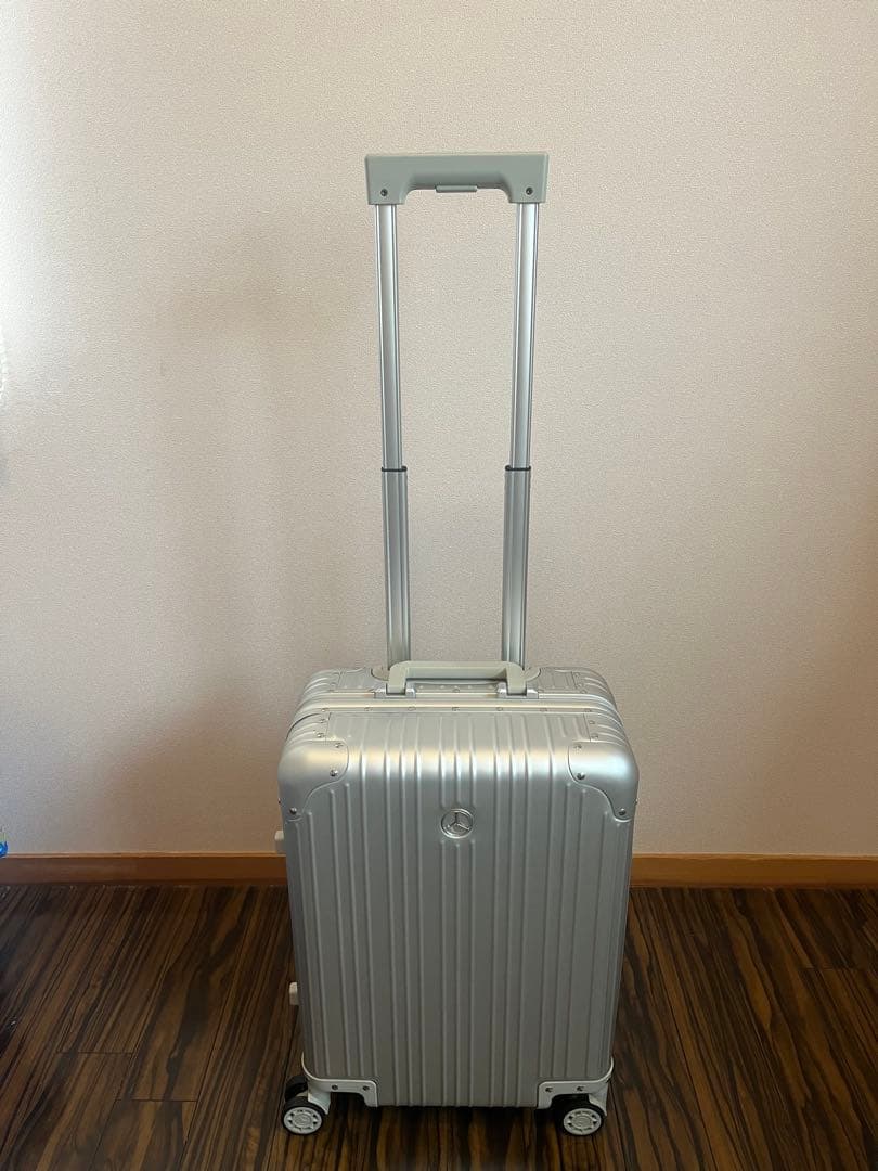 週末限定値下げ¥45000→¥40000ベンツキャリーケース32Ｌ