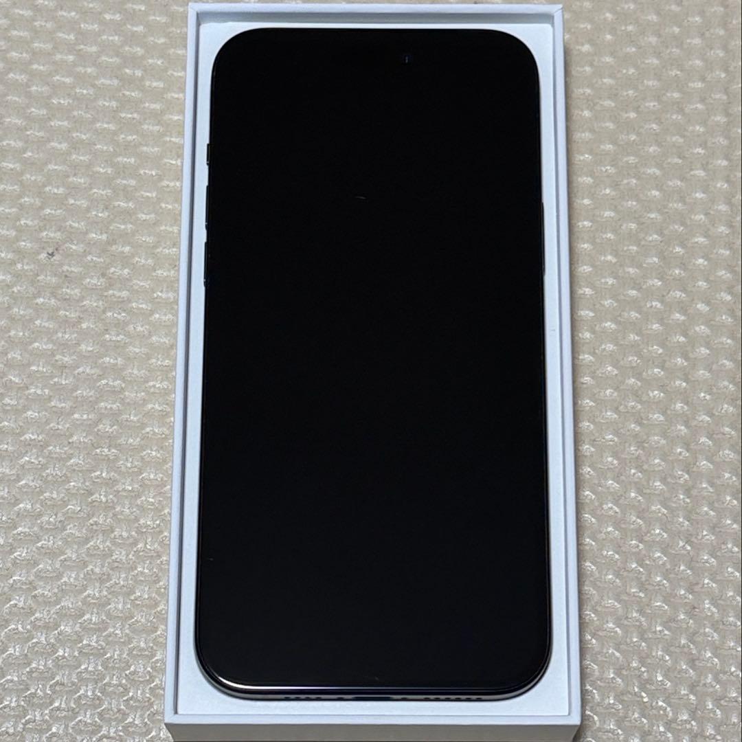バッテリー100% iPhone15Plus 128GB SIMフリー 本体