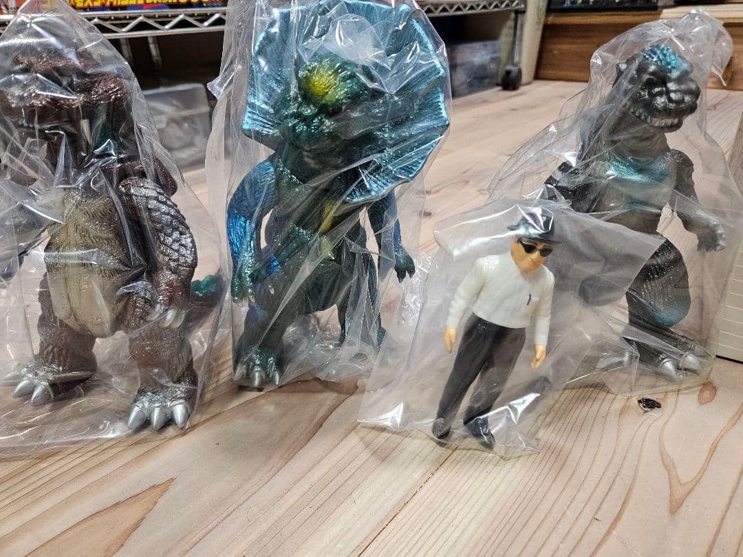 円谷英二誕生100年記念ソフビ