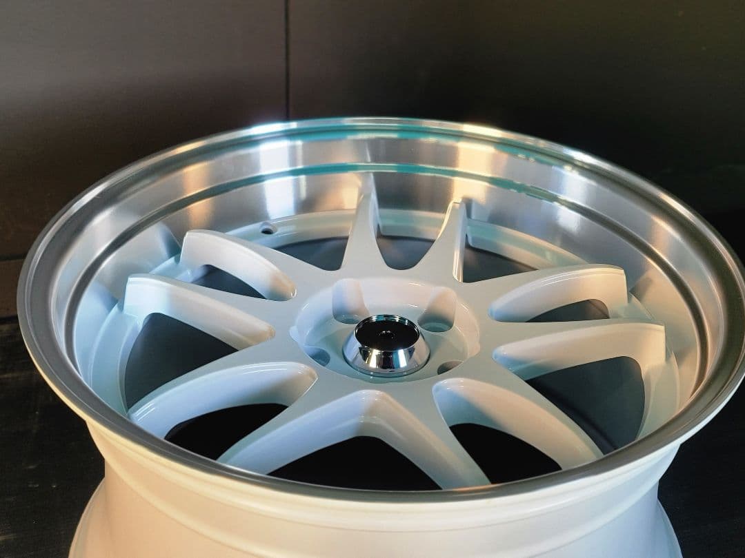 18インチ新品ホイール　10Jｘ2本、9Jｘ2本 ET30