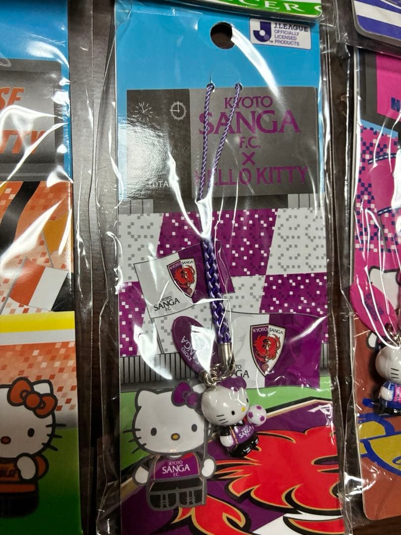希少 激レア 新品 ご当地 ハローキティ サッカー コラボ ストラップ 6点