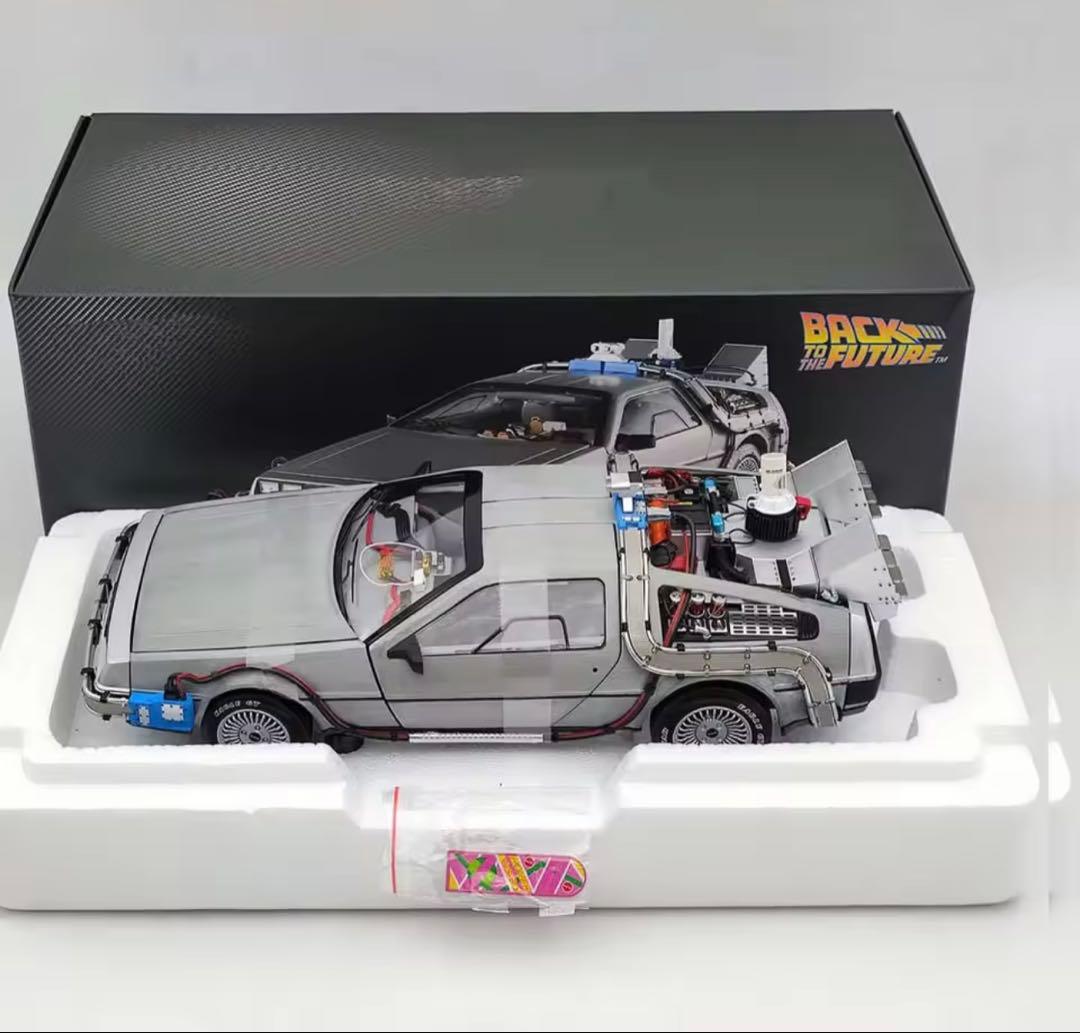 デロリアン 1:18 バック・トゥ・ザ・フューチャー