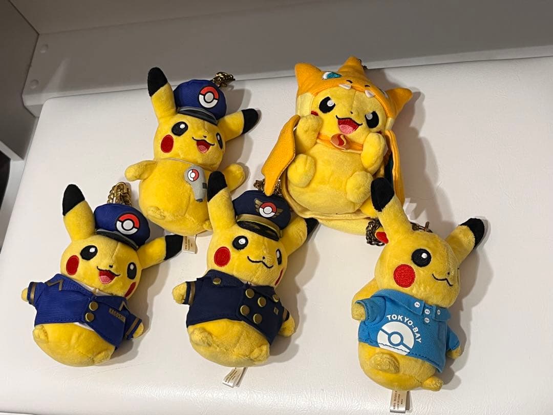 ポケモンセンター公式　ピカチュウ ぬいぐるみ まとめ売り