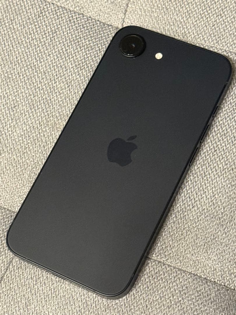 iPhone 16eブラック 256GB 本体 SIMフリー
