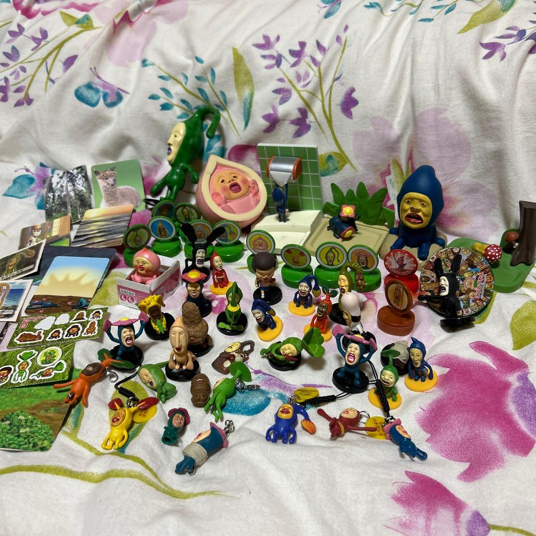 こびとづかん　フィギュア　スタンプ　キーホルダー　小物入れ　シール　65点