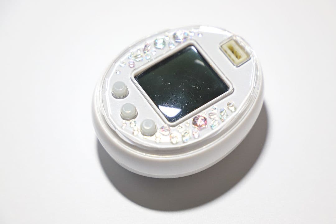 v*t様 Tamagotchi P's (ホワイト) 本体［美品］