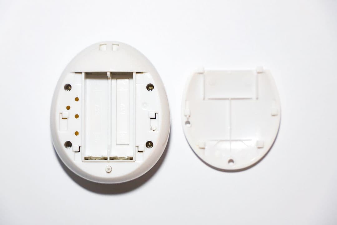 v*t様 Tamagotchi P's (ホワイト) 本体［美品］