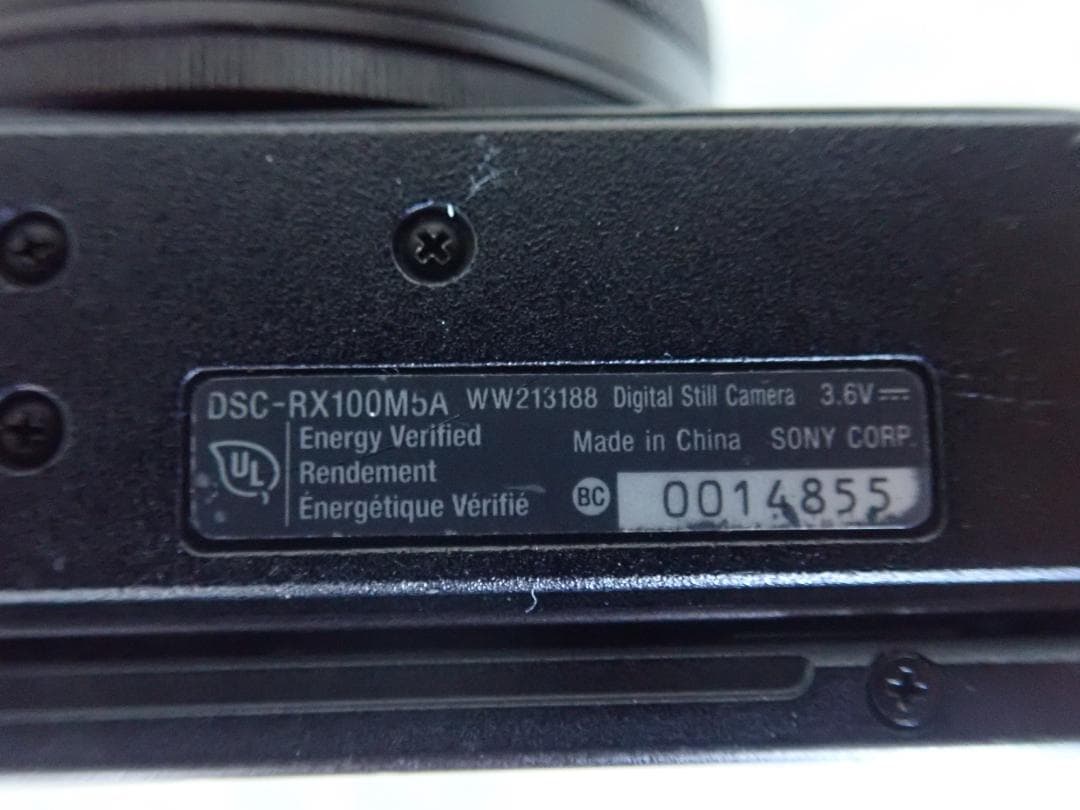 SONY　サイバーショット DSC-RX100M5A　中古です