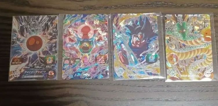 値下げしました！ドラゴンボールヒーローズカード4枚セット