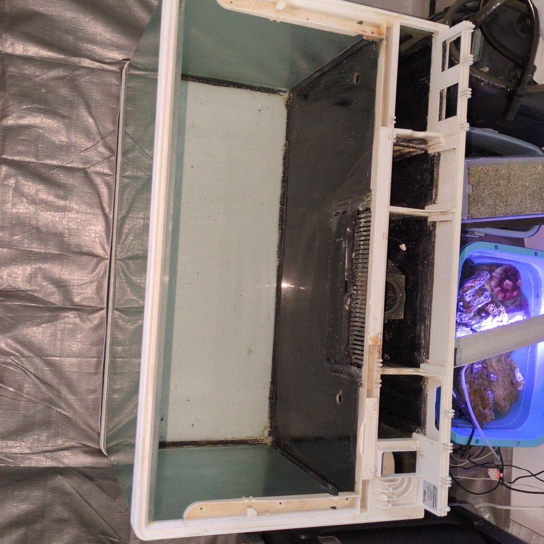 【引取のみ】Redsea水槽本体のみ 循環ポンプ・スキマー付 Max250