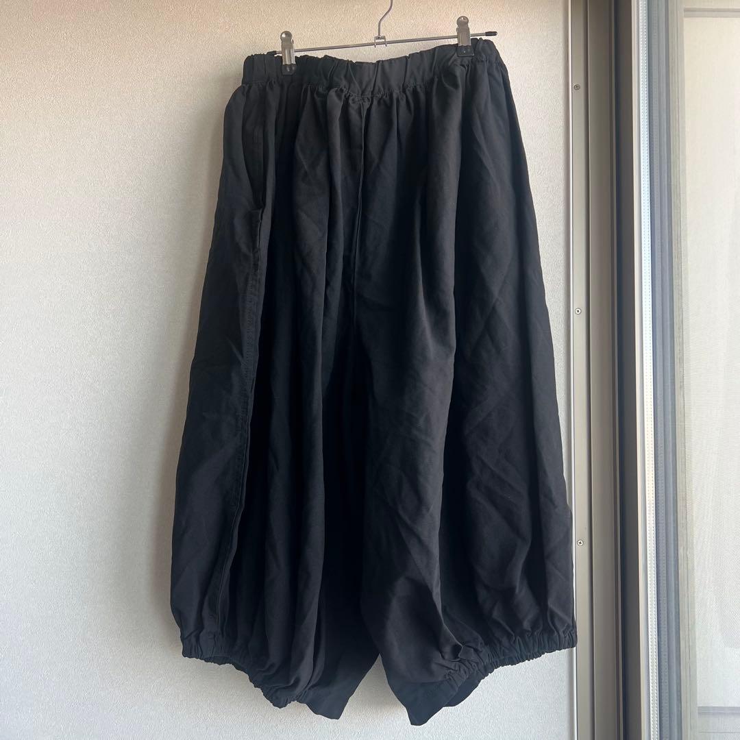 ブラックコムデギャルソンバルーン縮絨パンツ　Mサイズ