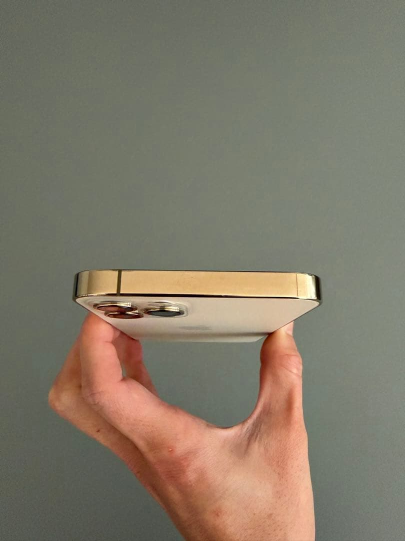 Apple iPhone 12 Pro ゴールド本体