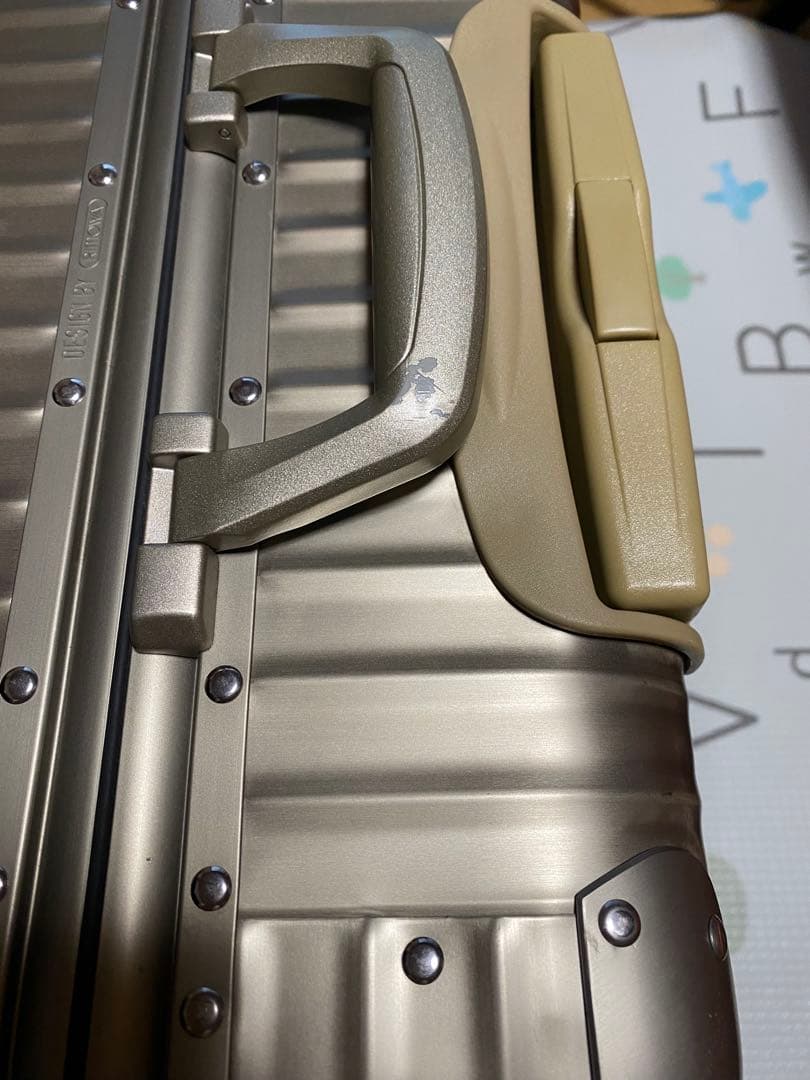 【最終値下げ】リモワ トパーズ チタニウム 64L 4輪 TSAロック チェック