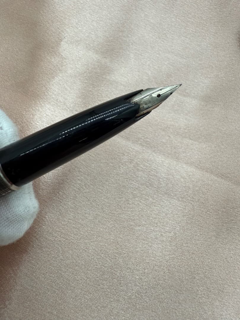 d*3様 万年筆　ペン先18K-WG