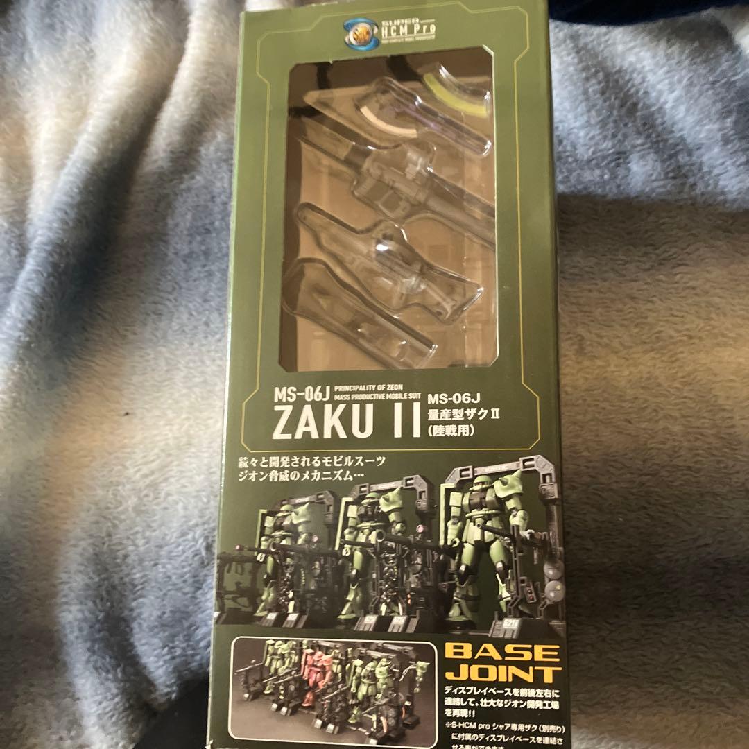 BANDAI MS-06J ZAKU II 1/144 フィギュア
